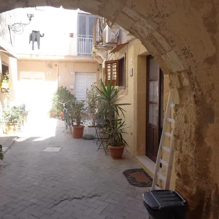 Casa Gaia Ortigia *